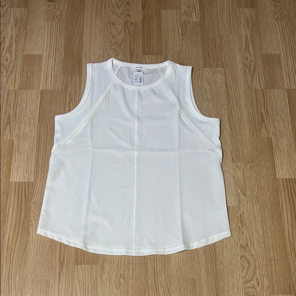 Maurice’s tank top size medium